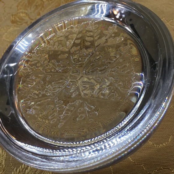 Crystal France clear glass domed Snowflake paperweight art glass preowned. - Picture 6 of 7